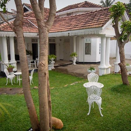 Villa Blanco Dehiwala-Mount Lavinia ภายนอก รูปภาพ