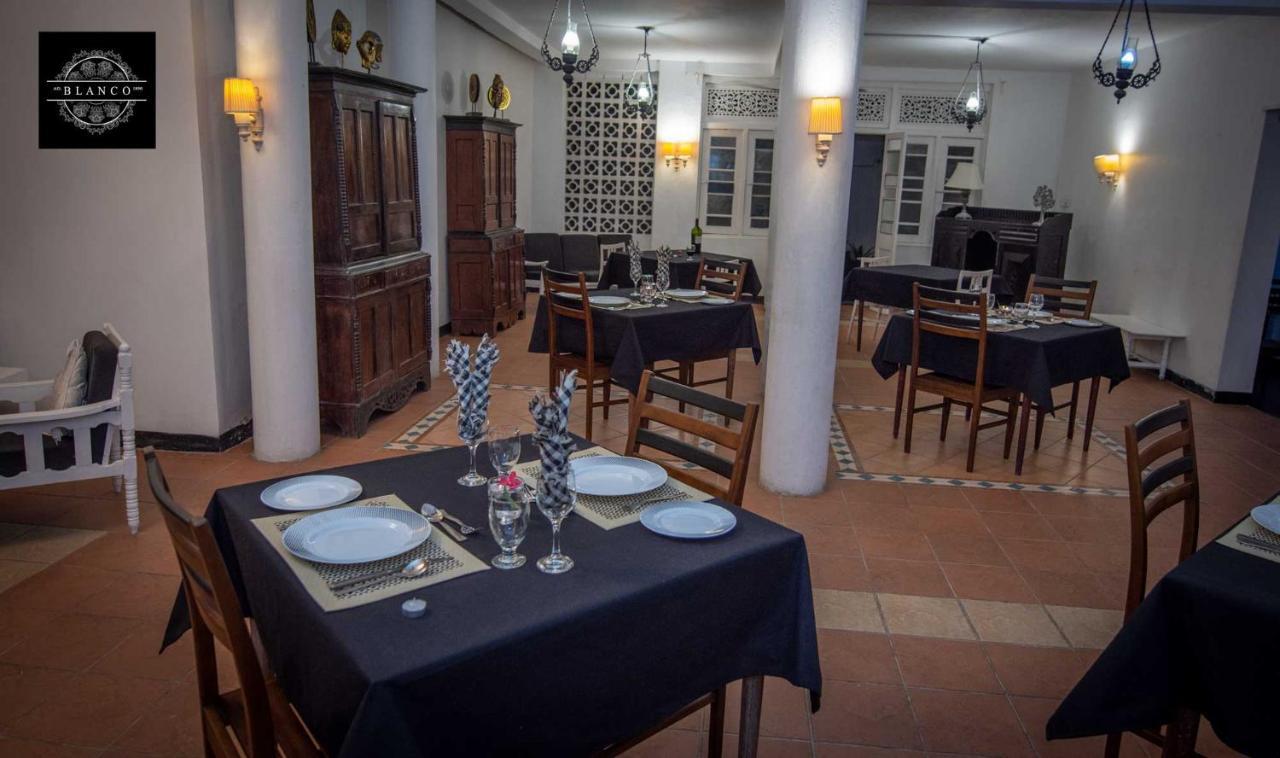 Villa Blanco Dehiwala-Mount Lavinia ภายนอก รูปภาพ
